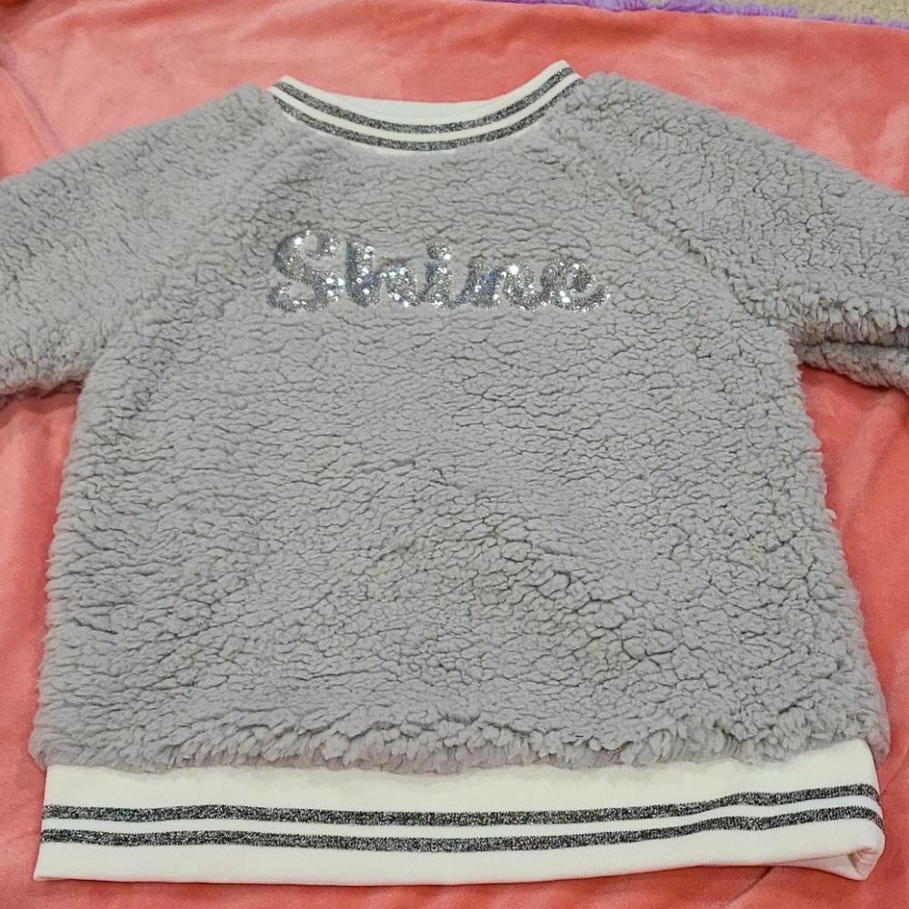 Amy Byer Girls Long sleeve fleece sweatshirt